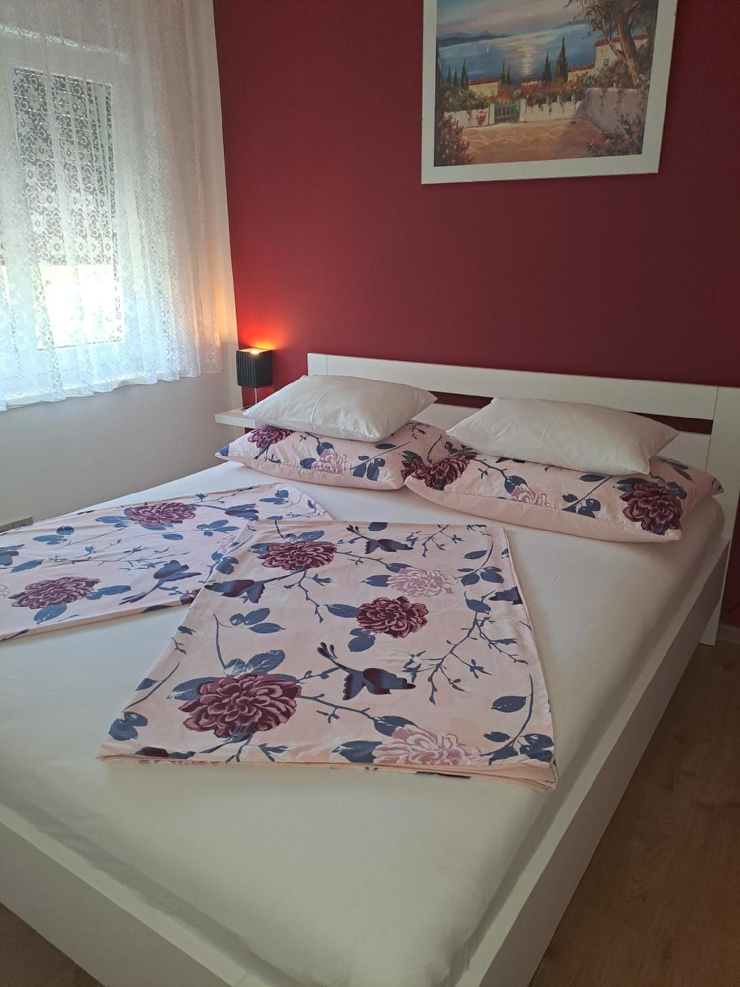 Studio Apartments Maslinik Đảo Krk Ngoại thất bức ảnh
