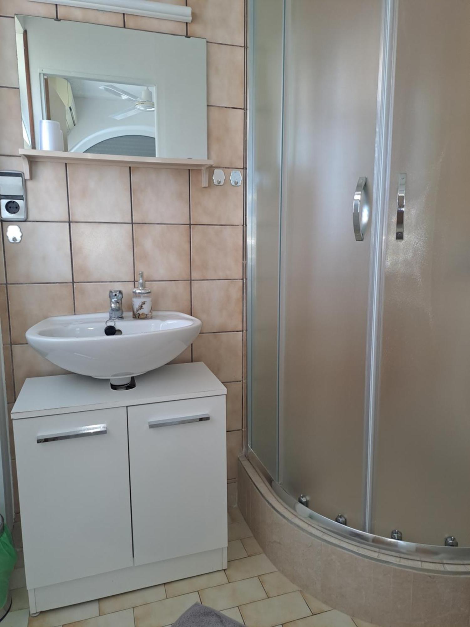 Studio Apartments Maslinik Đảo Krk Ngoại thất bức ảnh