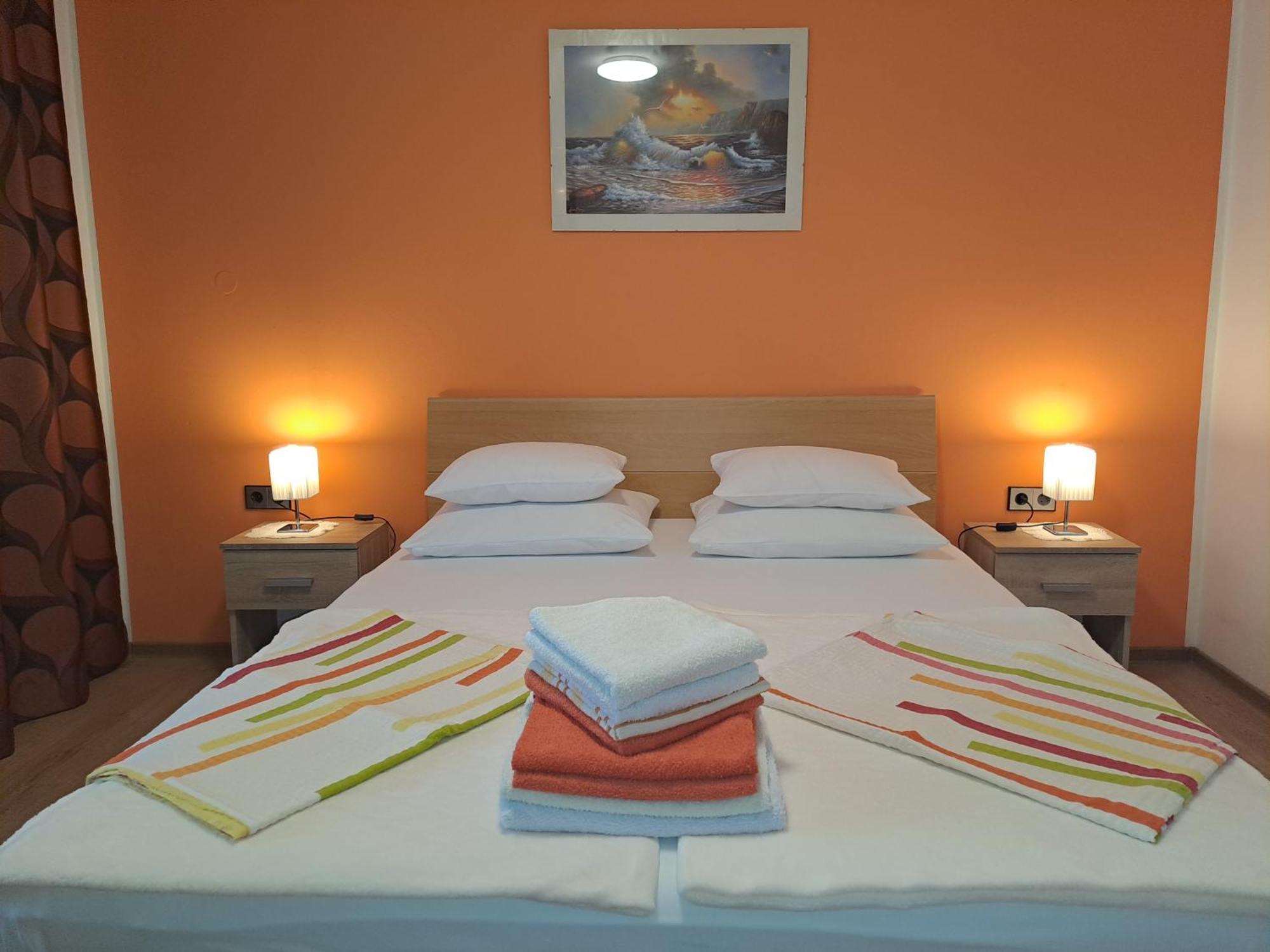 Studio Apartments Maslinik Đảo Krk Phòng bức ảnh